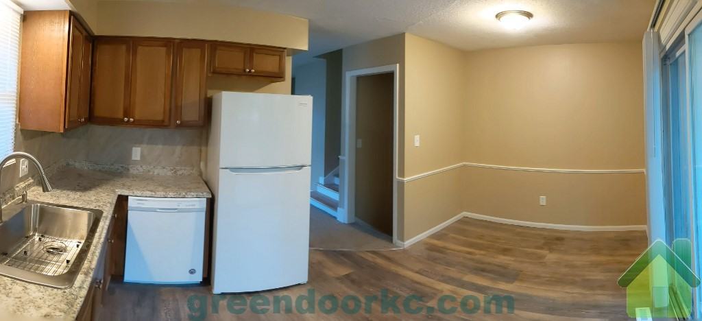 1425 E Haven Ln #1425 - Photo 5 of 10