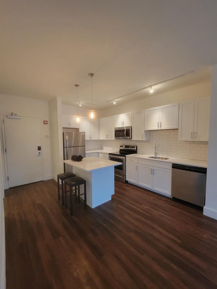 35 Van Nydeck Avenue308 #308 - Photo 2 of 8
