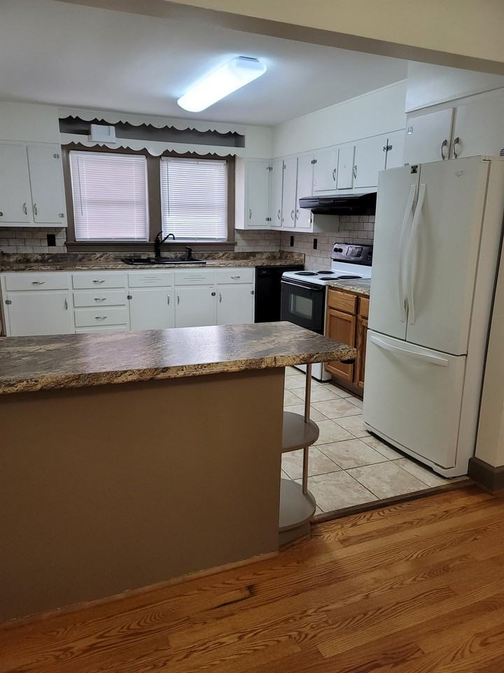 55 Francis St #1 - Photo 6 of 21