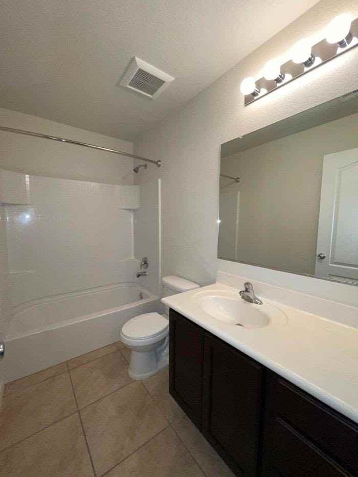 1631 Borrego Dr Se - Photo 2 of 16