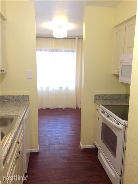 Place One Condominiums - Photo 3 of 10