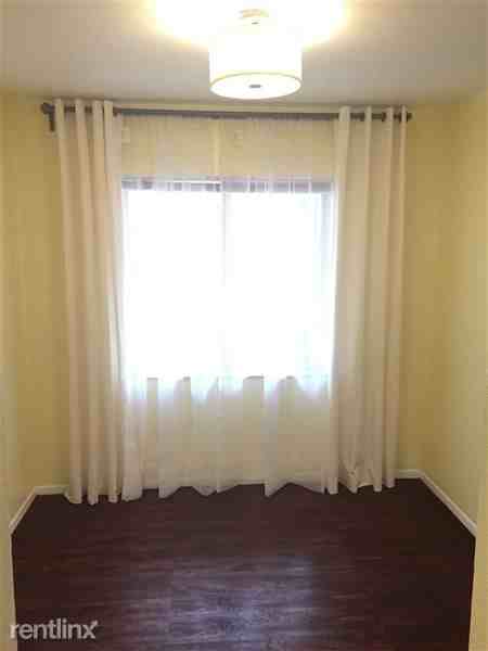 Place One Condominiums - Photo 2 of 10