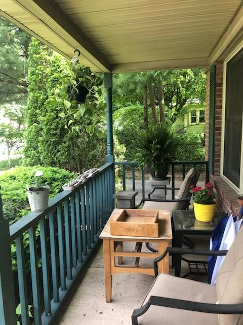 103 E Park Pl - Photo 7 of 37