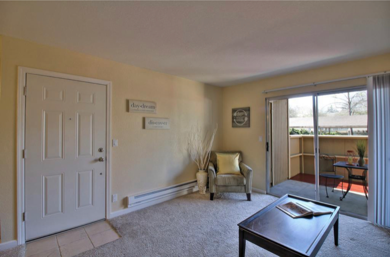 37258 Spruce Terrace - Photo 5 of 17