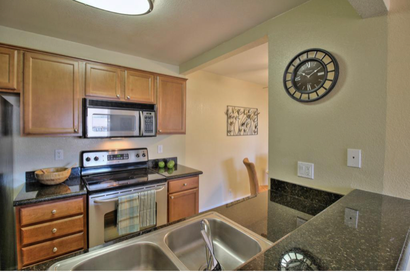 37258 Spruce Terrace - Photo 7 of 17