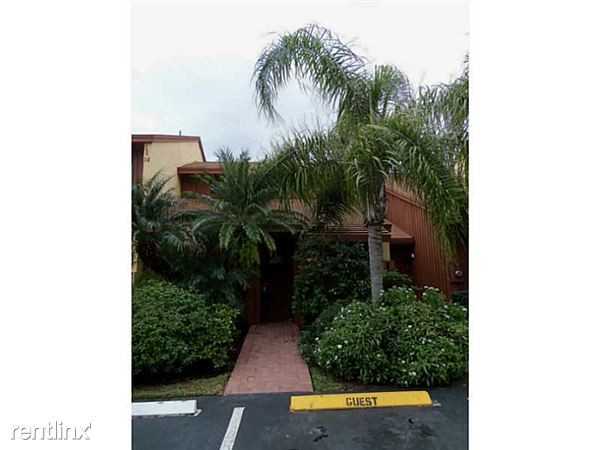 458 SE 14th St #458 - Photo 2 of 23