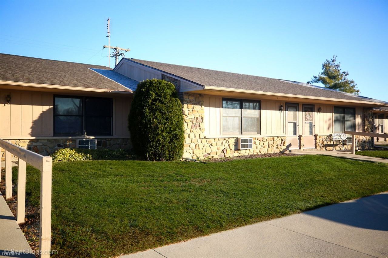 Lancaster Senior Apartments - Photo 3 of 13