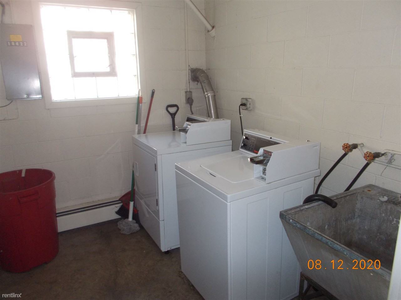 18381 Torrence Ave - Photo 3 of 3