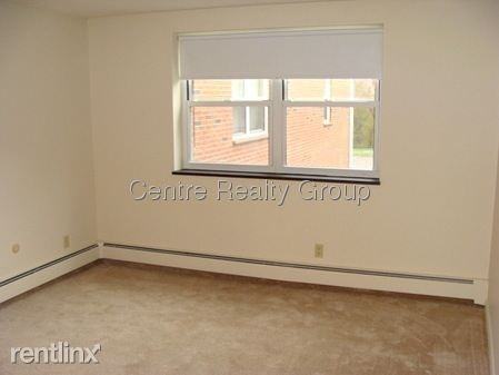 163 Concord St - Photo 3 of 6