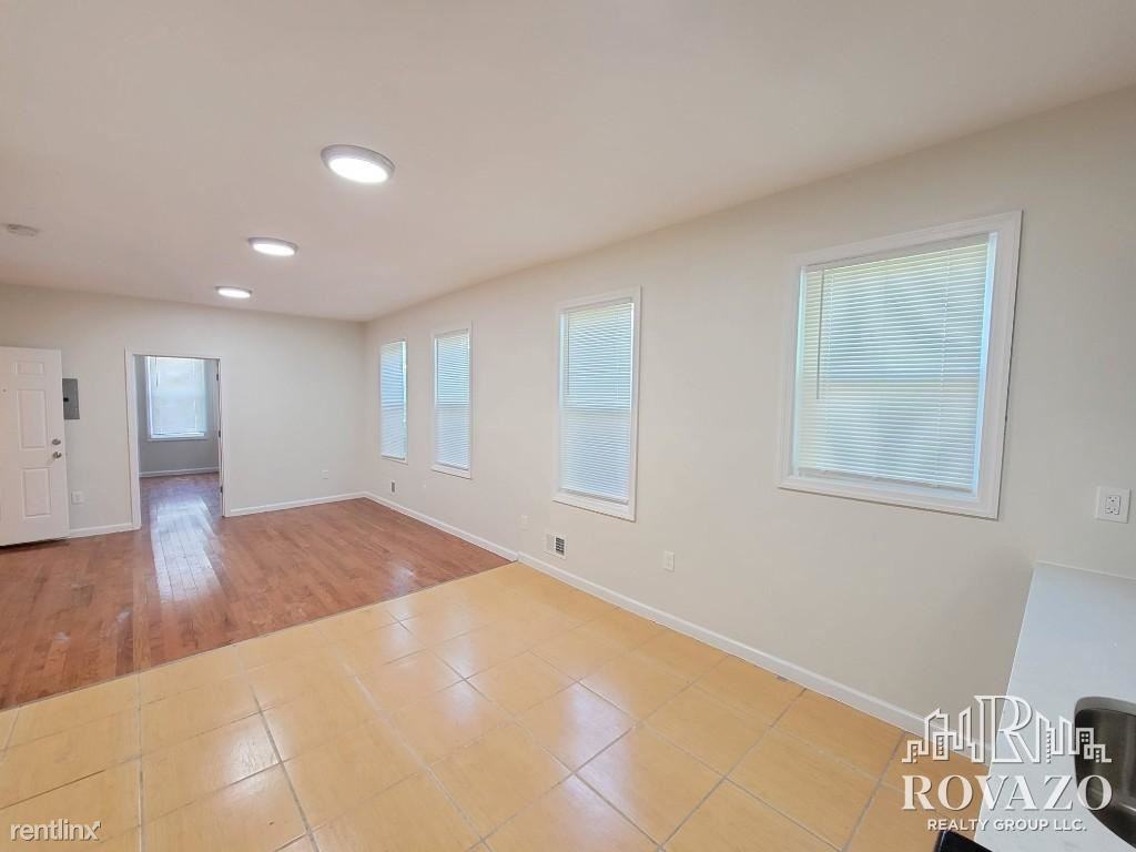 364 21st St - Photo 3 of 8