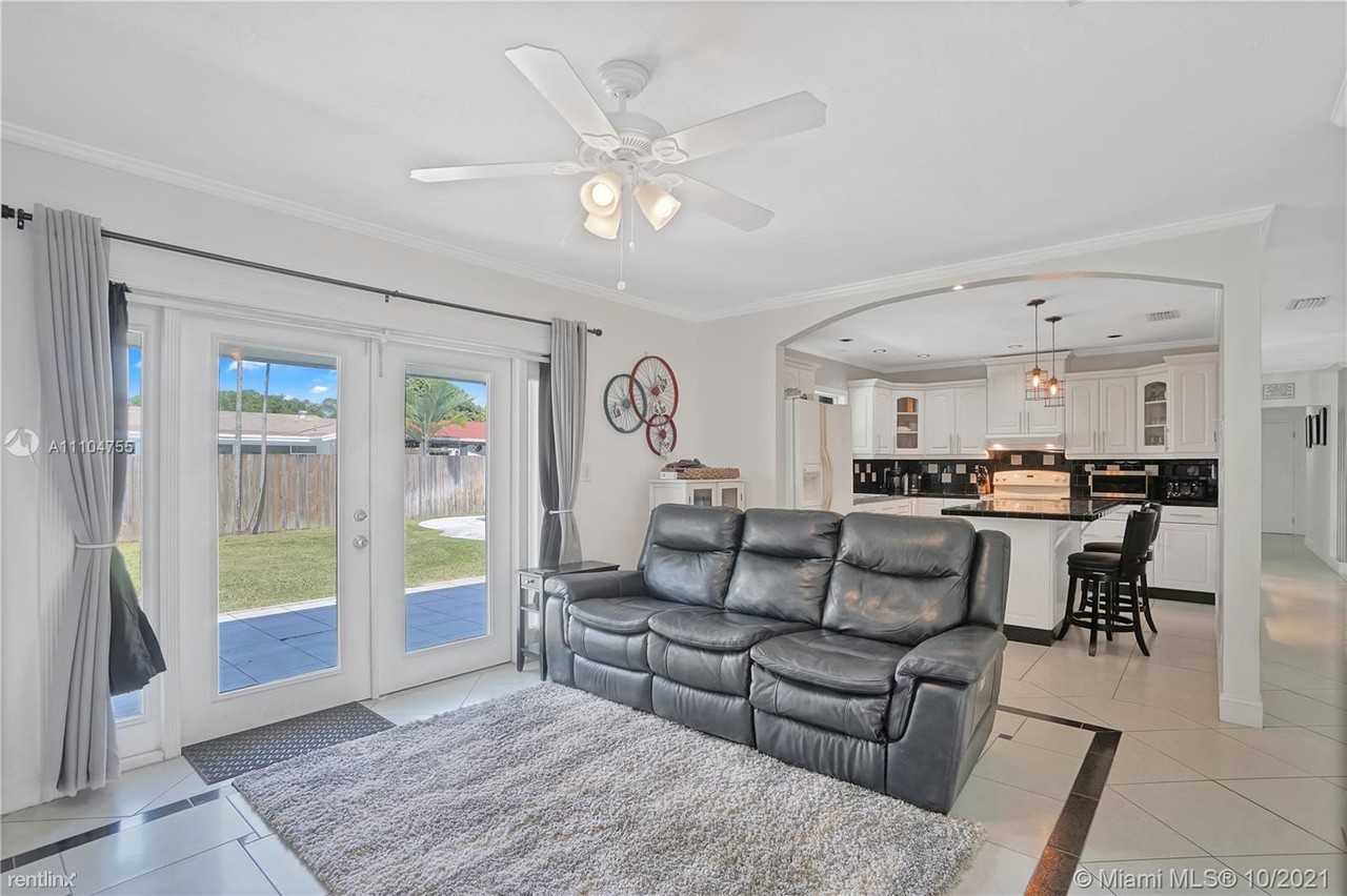 8101 Sw 198th St - Photo 3 of 8