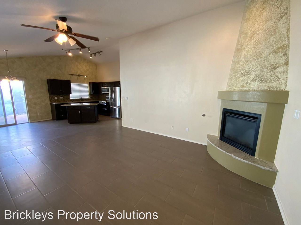 7201 Dancing Eagle Ave Ne - Photo 3 of 24