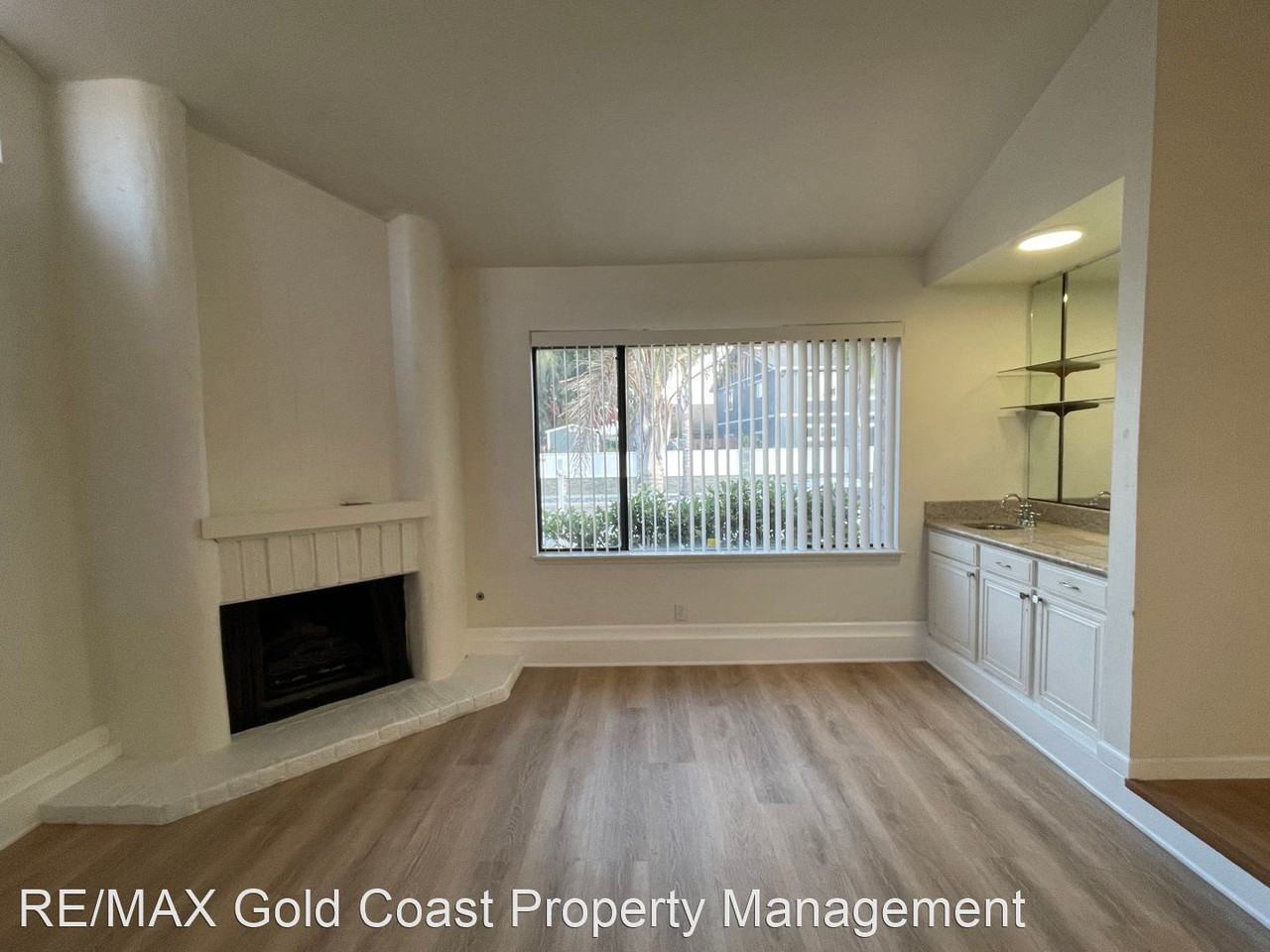 4812 Dunes St - Photo 2 of 11