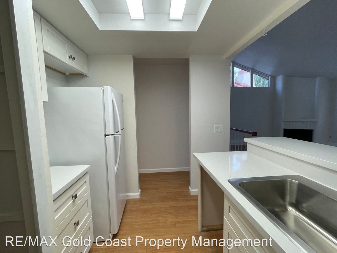 4812 Dunes St - Photo 3 of 11