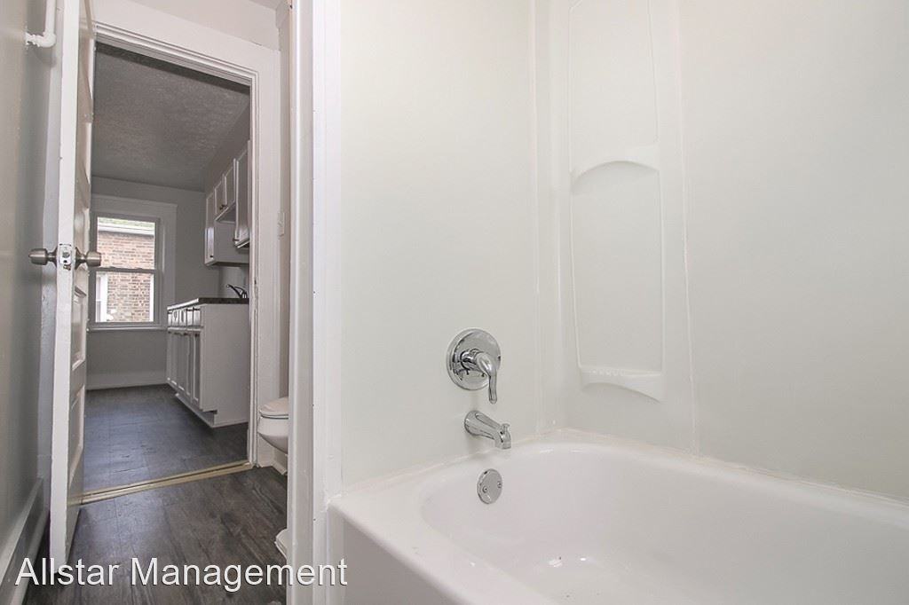 403 E 152nd Street - Photo 3 of 21