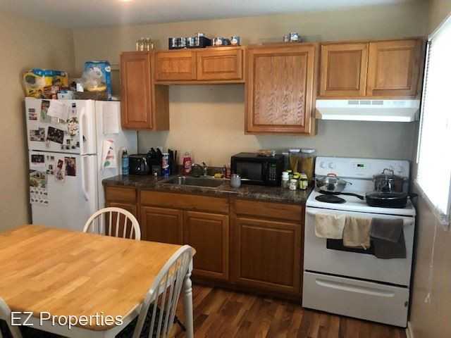 243 S Franklin - Photo 3 of 16