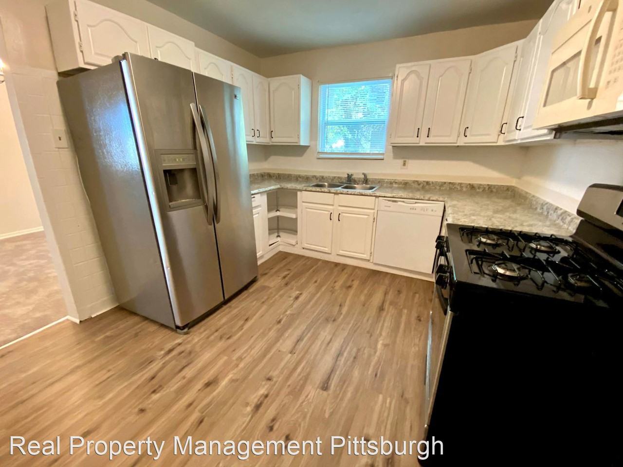 316 Lowell St - Photo 2 of 15