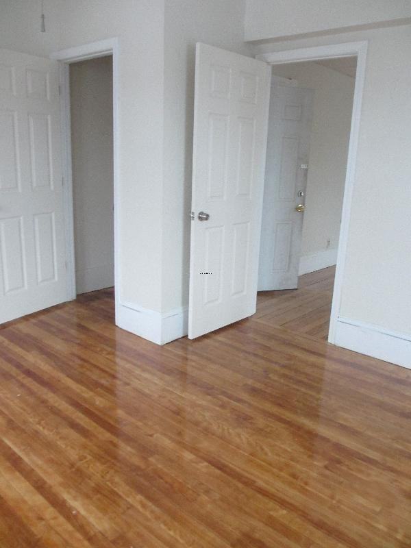 49 Cutler St 3 - Photo 2 of 8