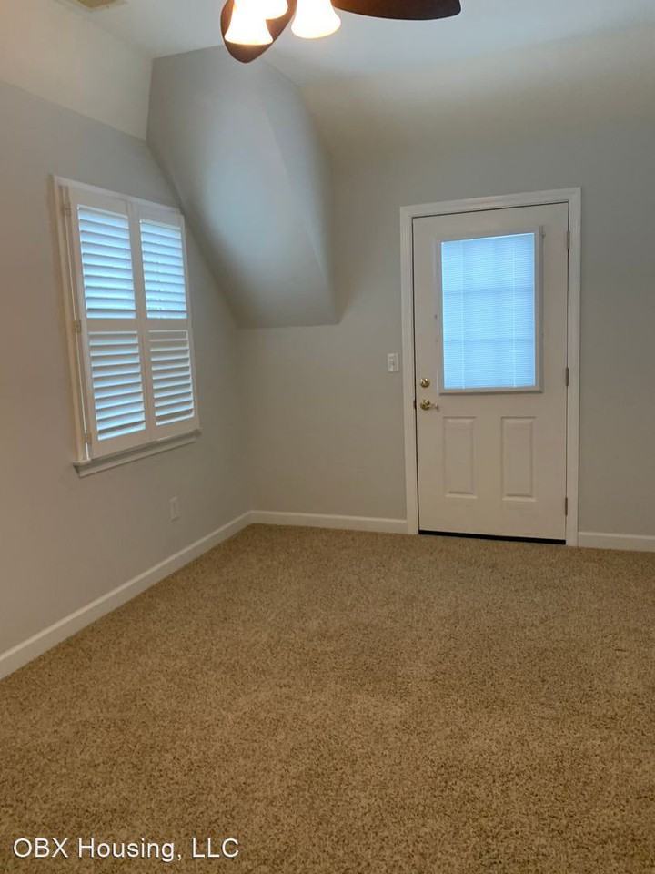 3307 S Linda Ln - Photo 2 of 6