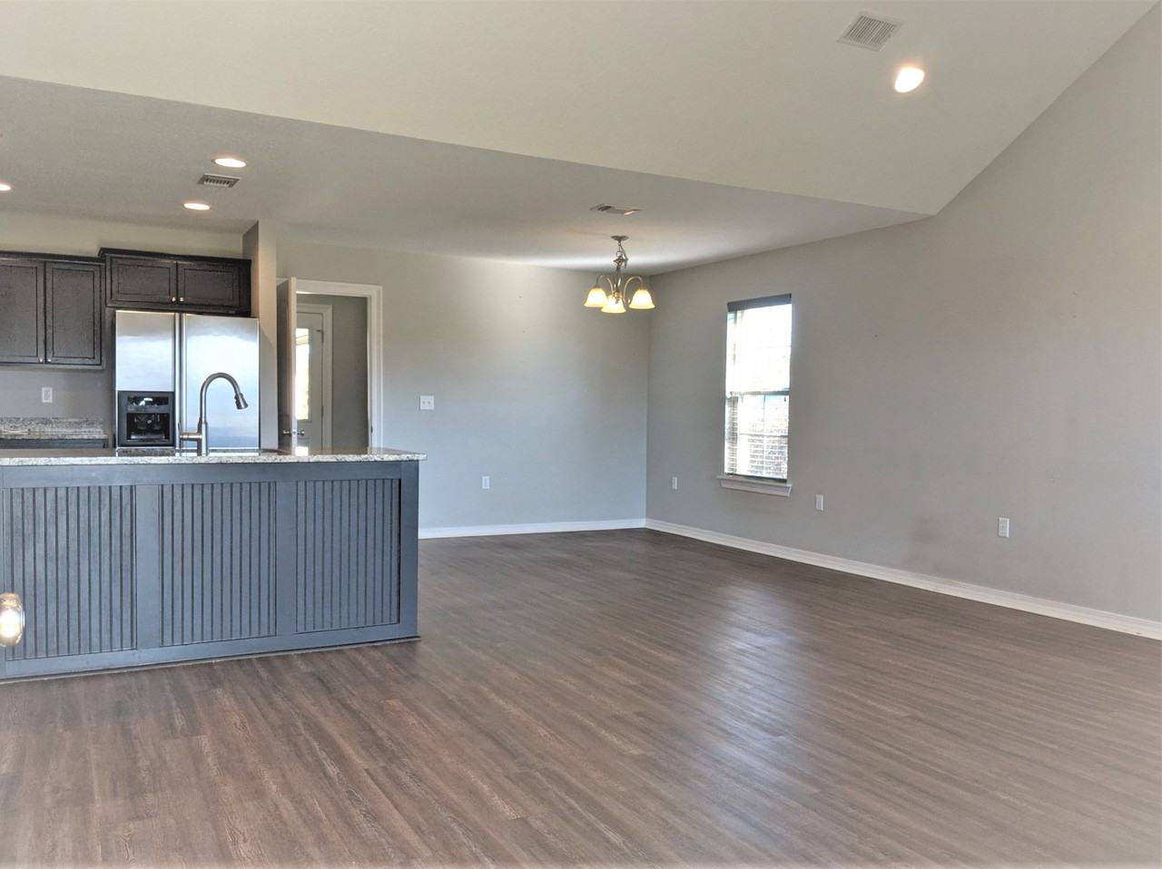 2 Mercer Rd - Photo 3 of 26