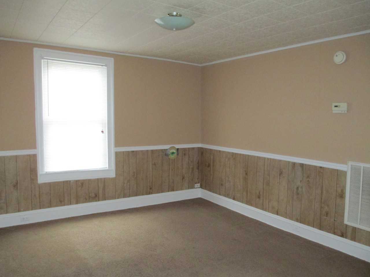 101 Washington St - Photo 3 of 10