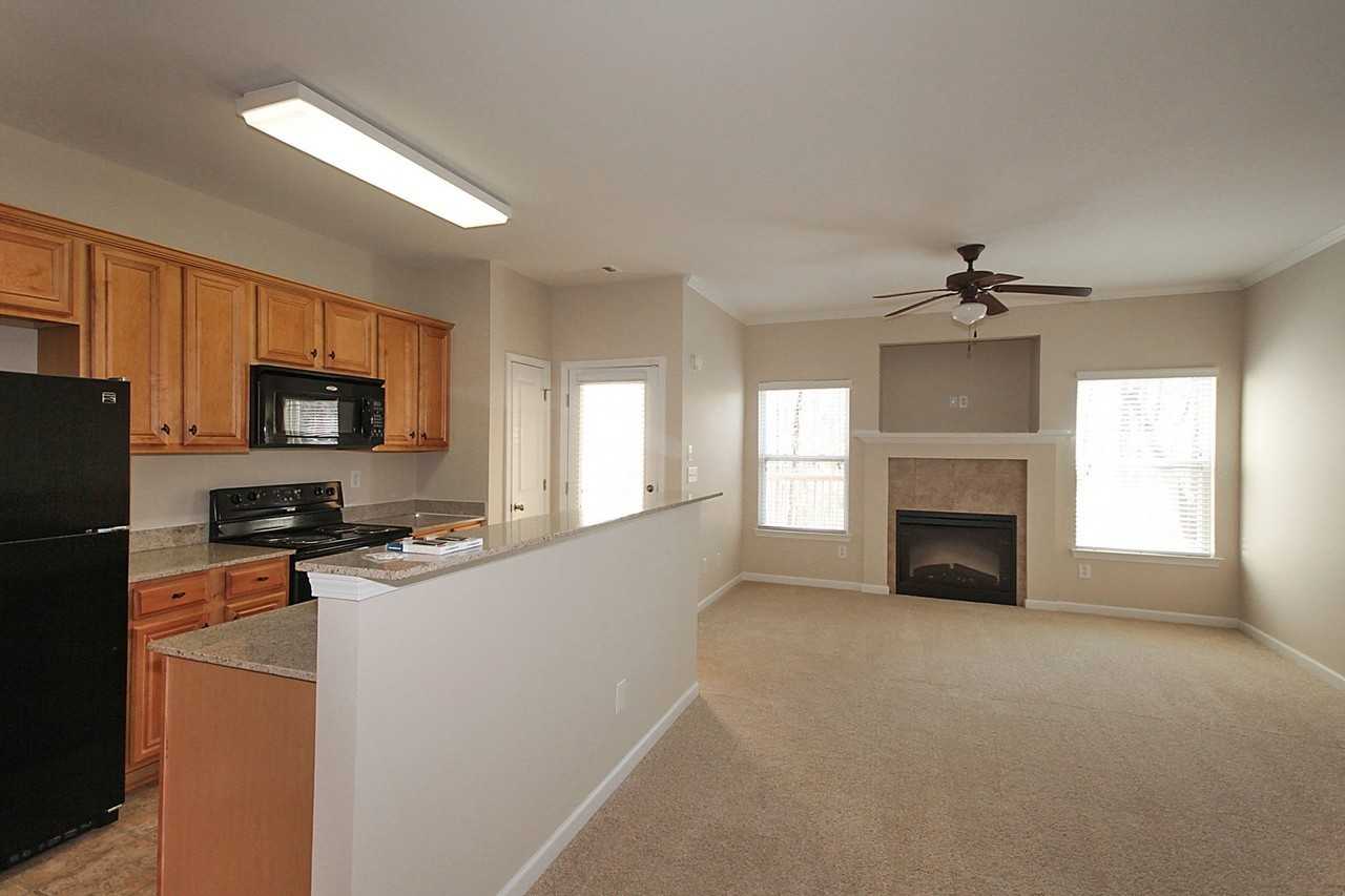 2836 Ridgeview Dr - Photo 3 of 23