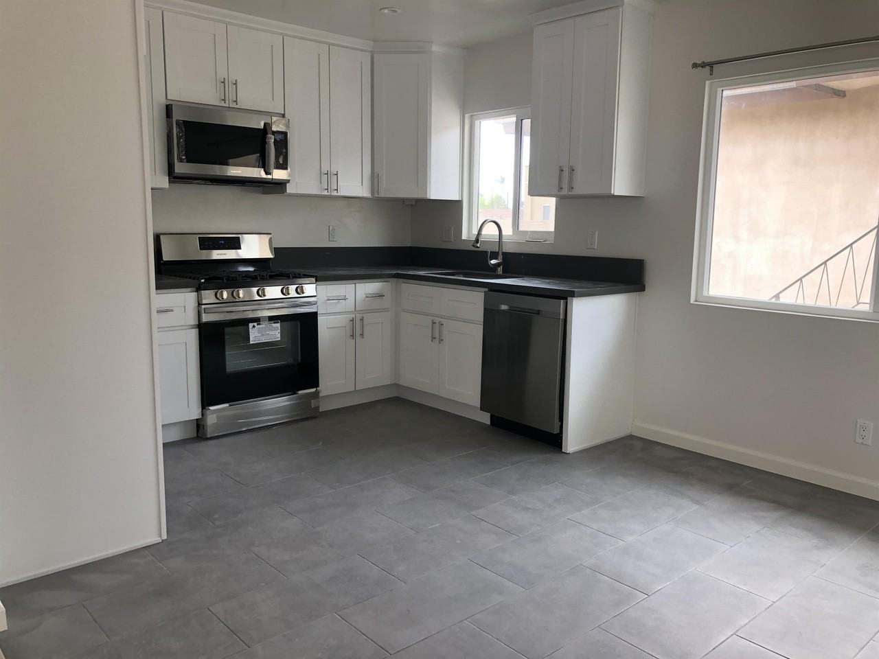 521 Evergreen Street #4 - Photo 6 of 10