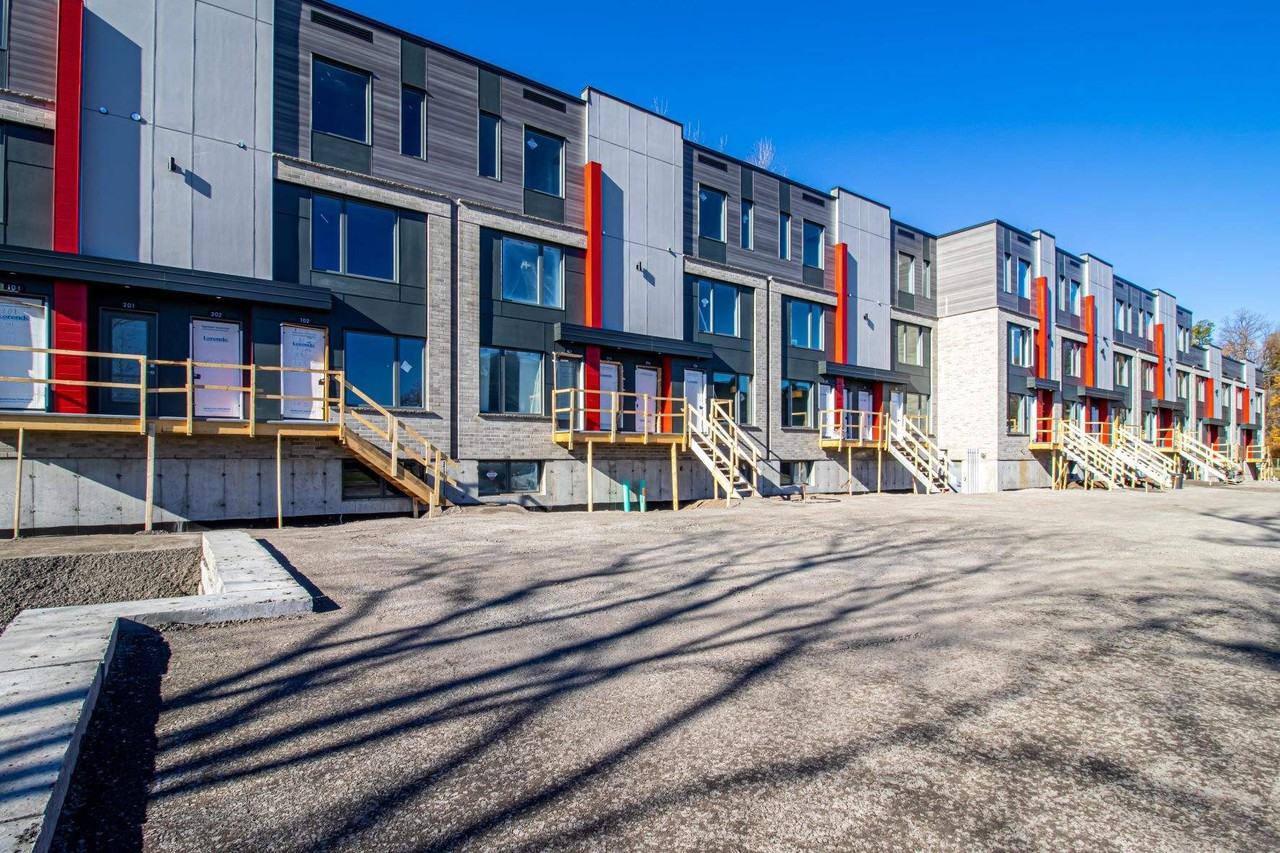 3822, boul. Ste-Anne - Photo 3 of 27