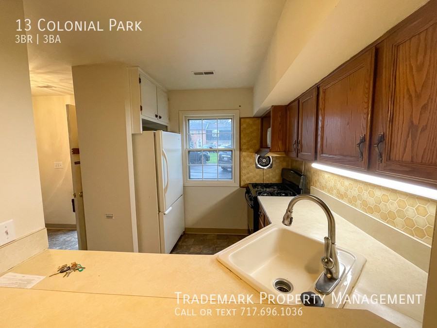 13 Colonial Park - Photo 2 of 12
