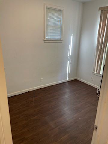 829 Suffolk Ave #4 - Photo 3 of 11