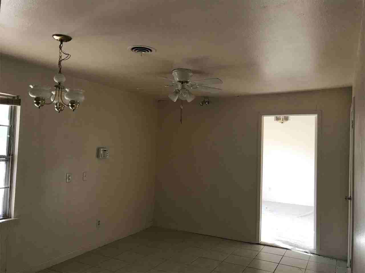 4220 Idlewood Dr #1 - Photo 3 of 10