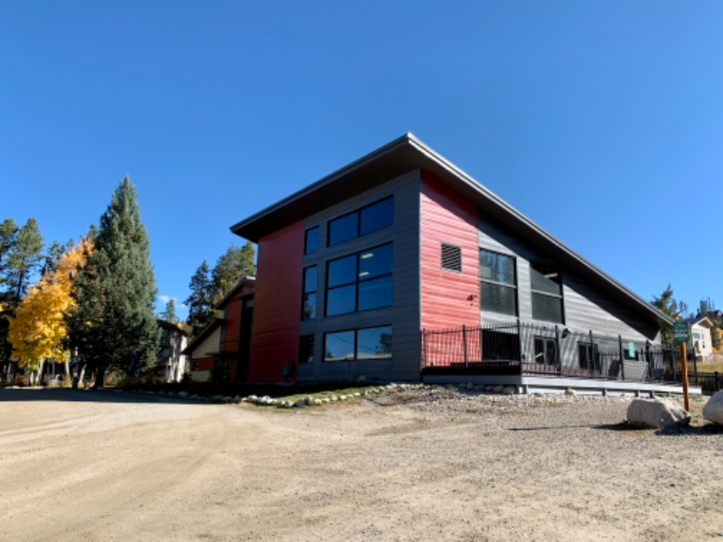 471 Hi Country Dr - Photo 3 of 13