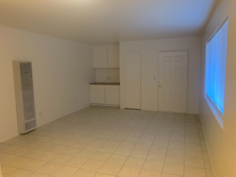 761 California St Apt A - Photo 2 of 12