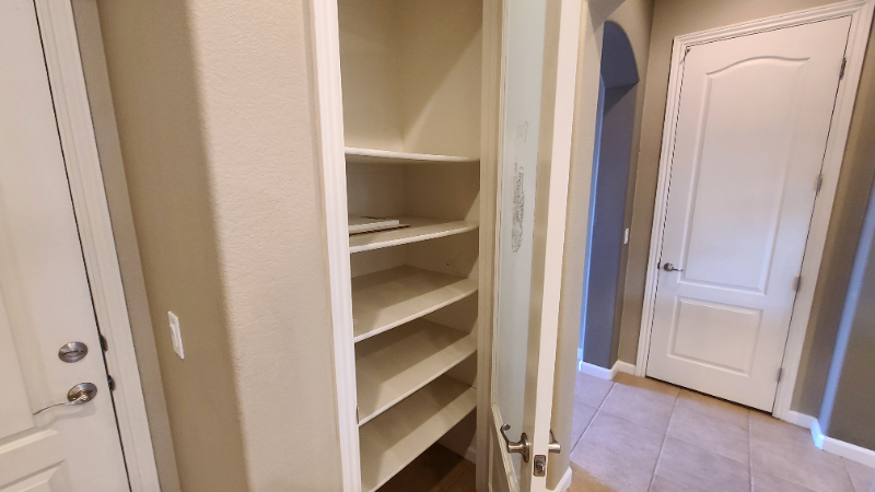 6810 Quantum Ct - Photo 3 of 19