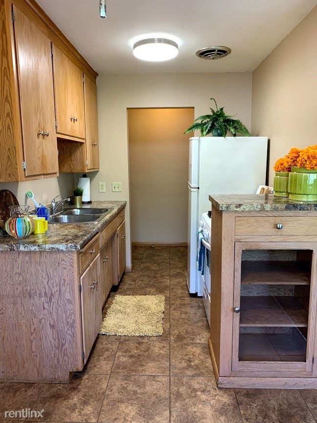 Hub Apartments - Photo 3 of 16