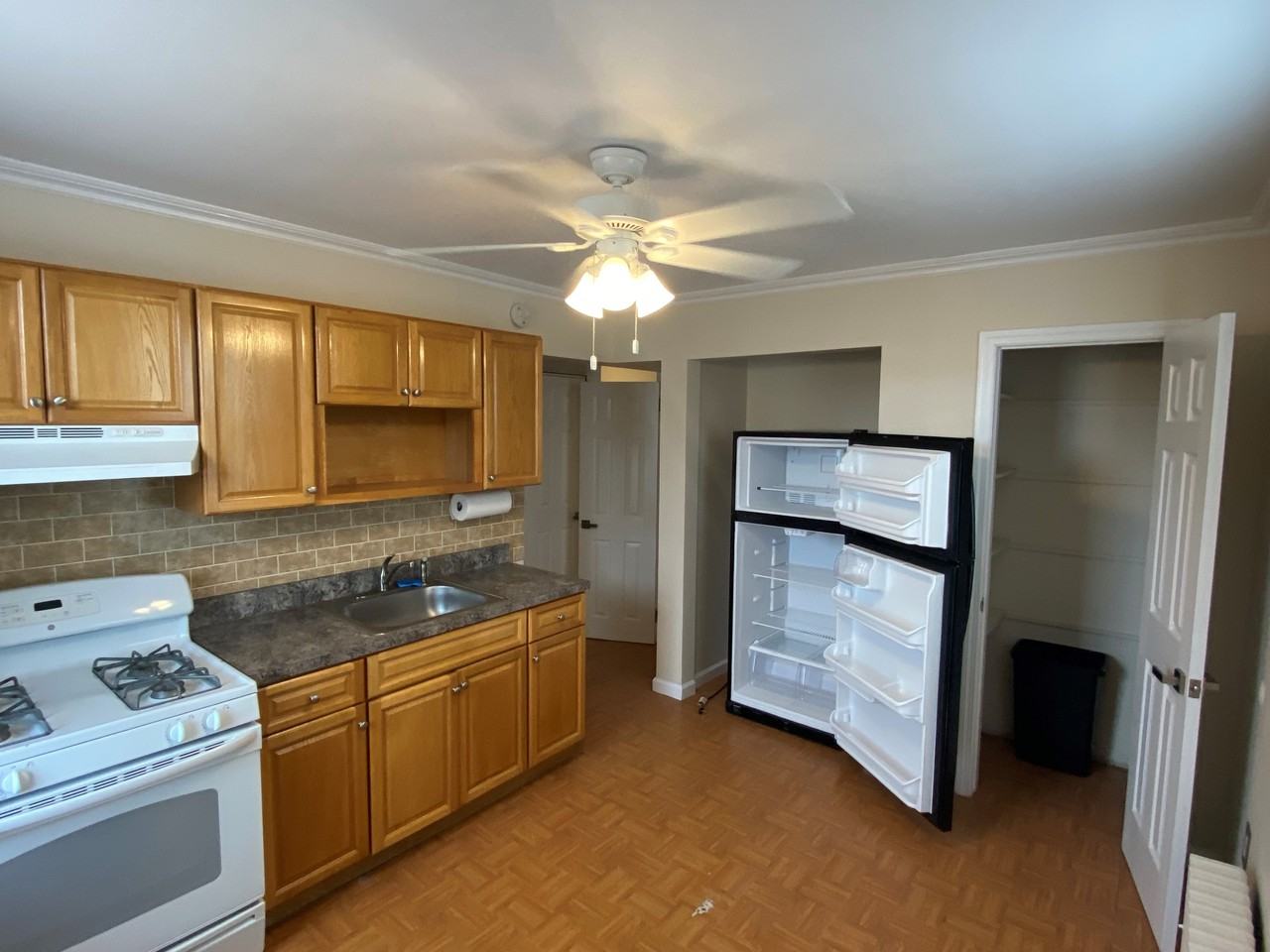 1945 Radcliff Ave #2 - Photo 2 of 10