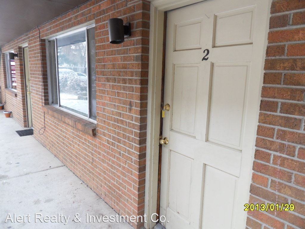 1353 Coffman St - Photo 2 of 11