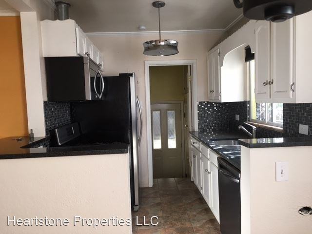 1310 S Saint Paul St - Photo 3 of 12