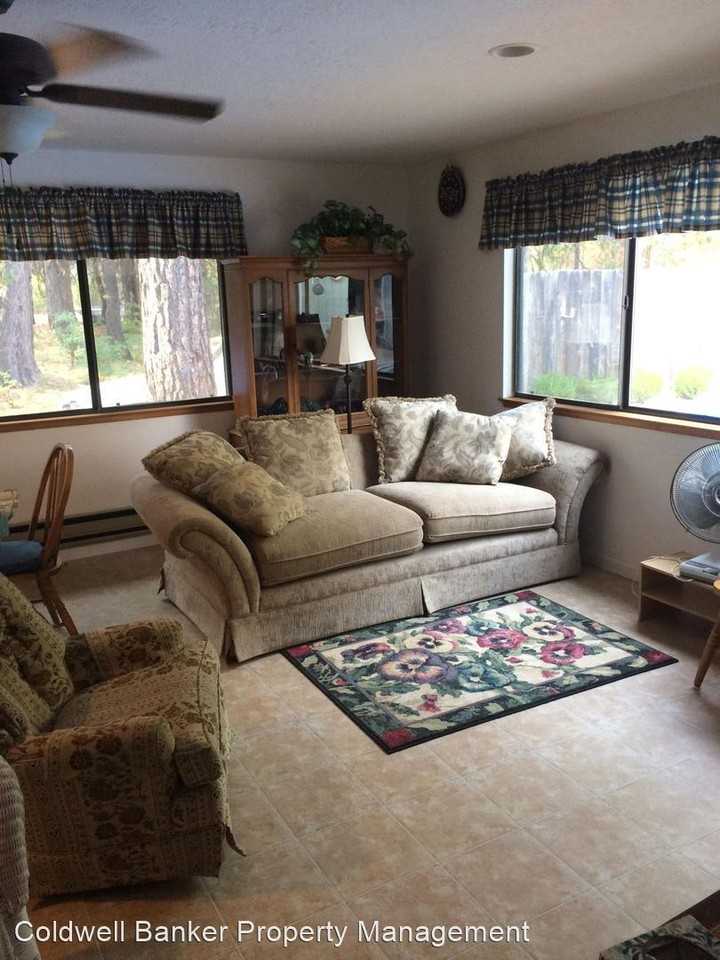 7789 Windy Oaks Way - Photo 2 of 5