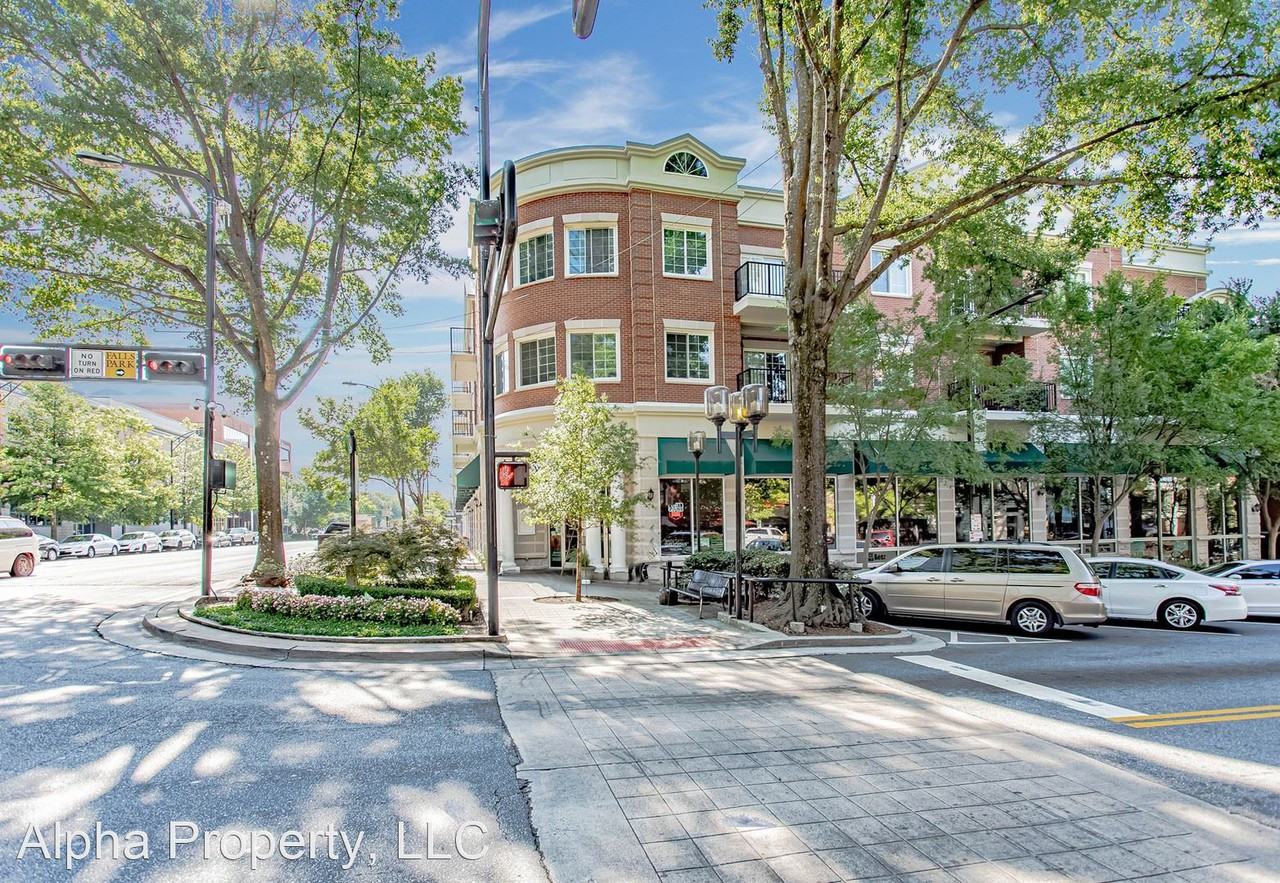 10 E Washington St #3F