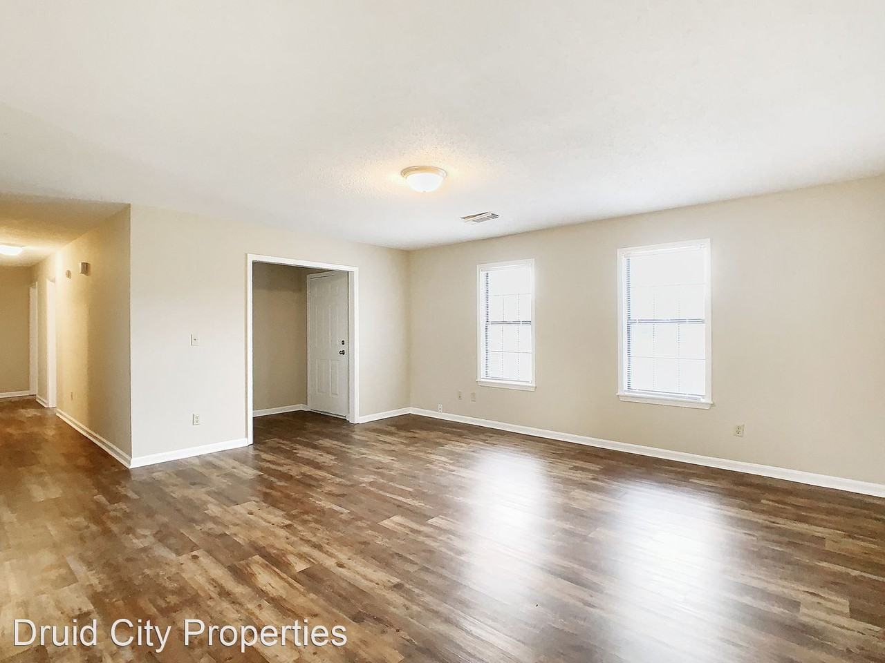 8500 Rutherford Dr - Photo 2 of 17