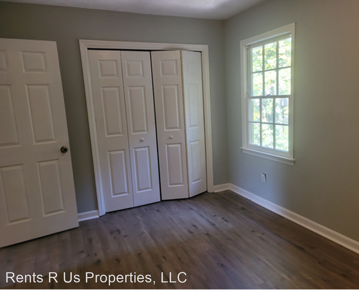 2753 Northwood Ct Sw - Photo 2 of 18