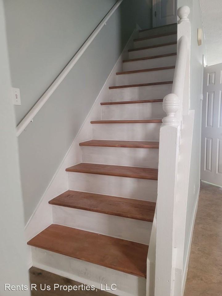 2753 Northwood Ct Sw - Photo 3 of 18