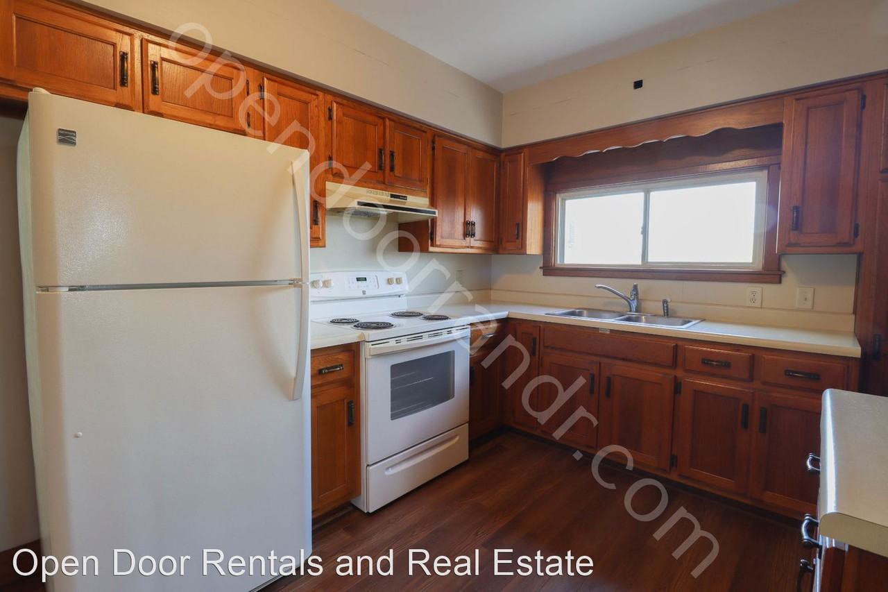 2748 S 775 E - Photo 2 of 13