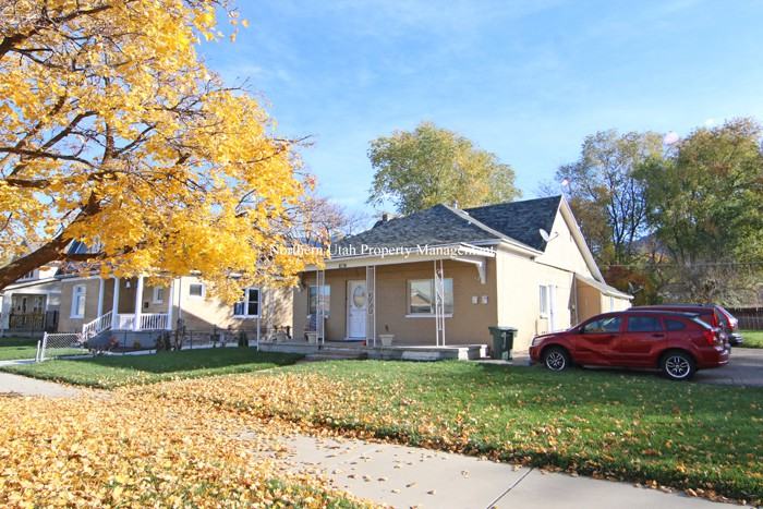 2226 Jefferson Ave - Photo 2 of 16