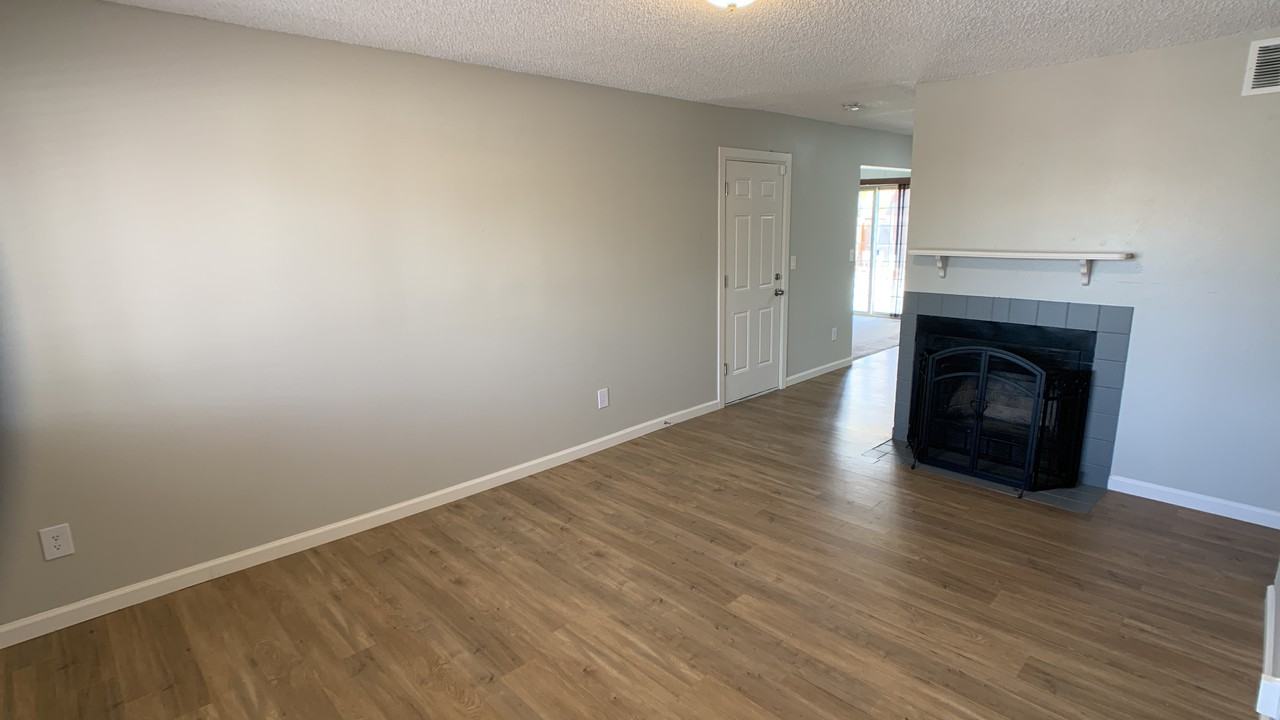 966 Candlestar Loop S - Photo 2 of 11