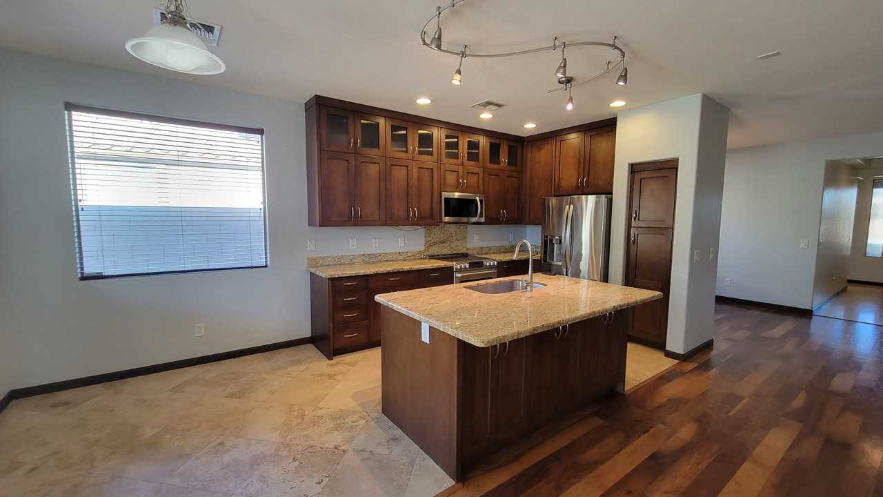 42218 N 47th Ct - Photo 4 of 19