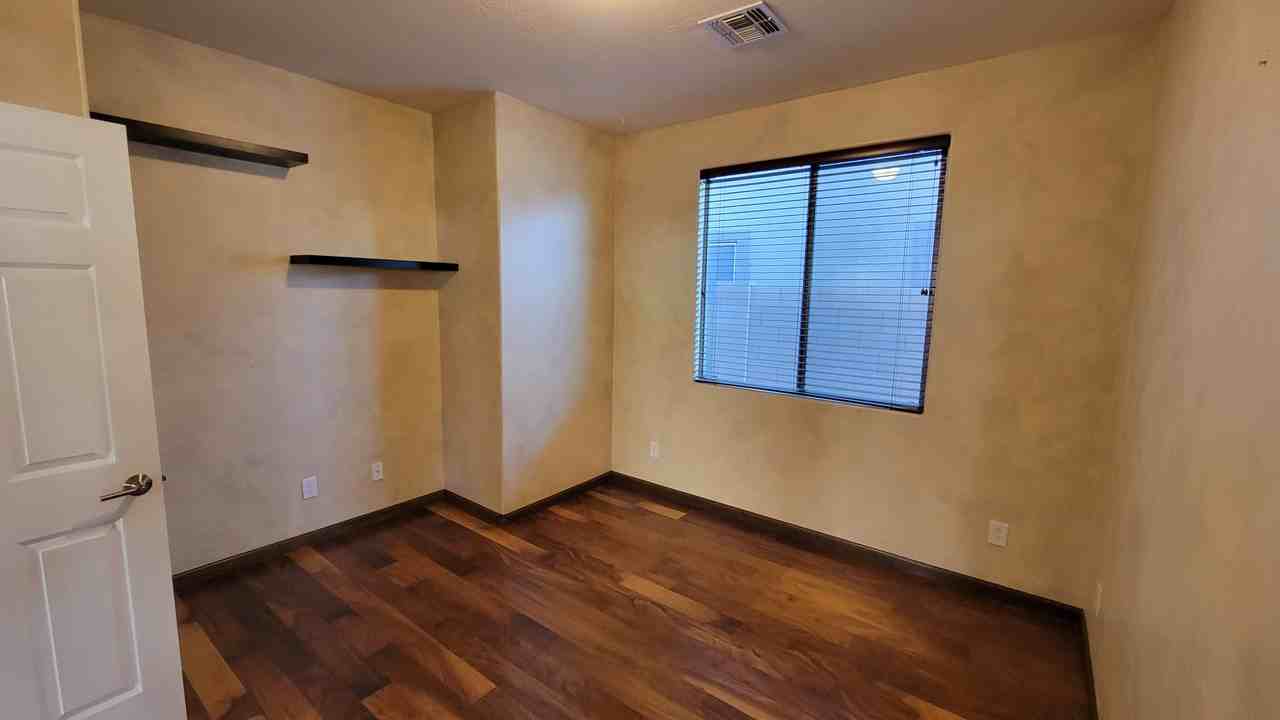 42218 N 47th Ct - Photo 6 of 19
