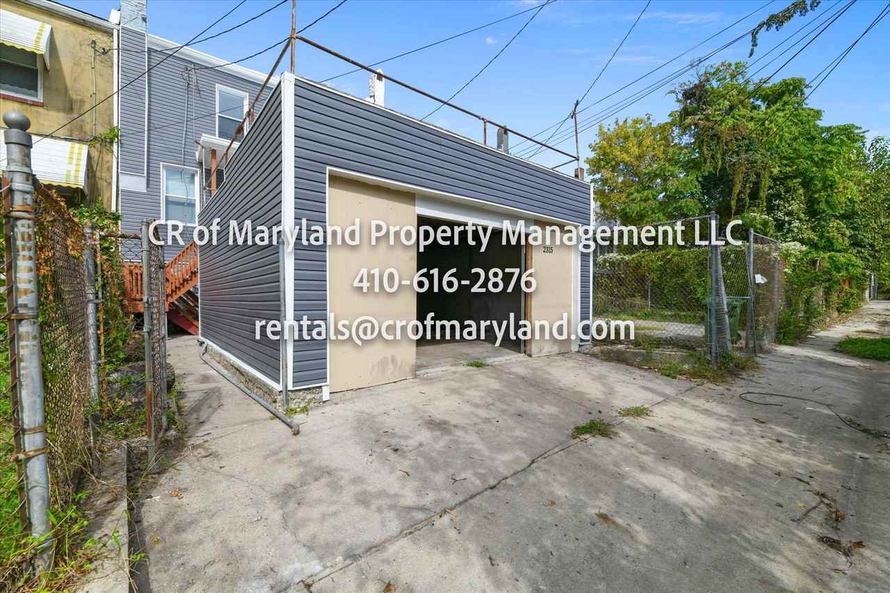 2315 Arunah Ave - Photo 2 of 29