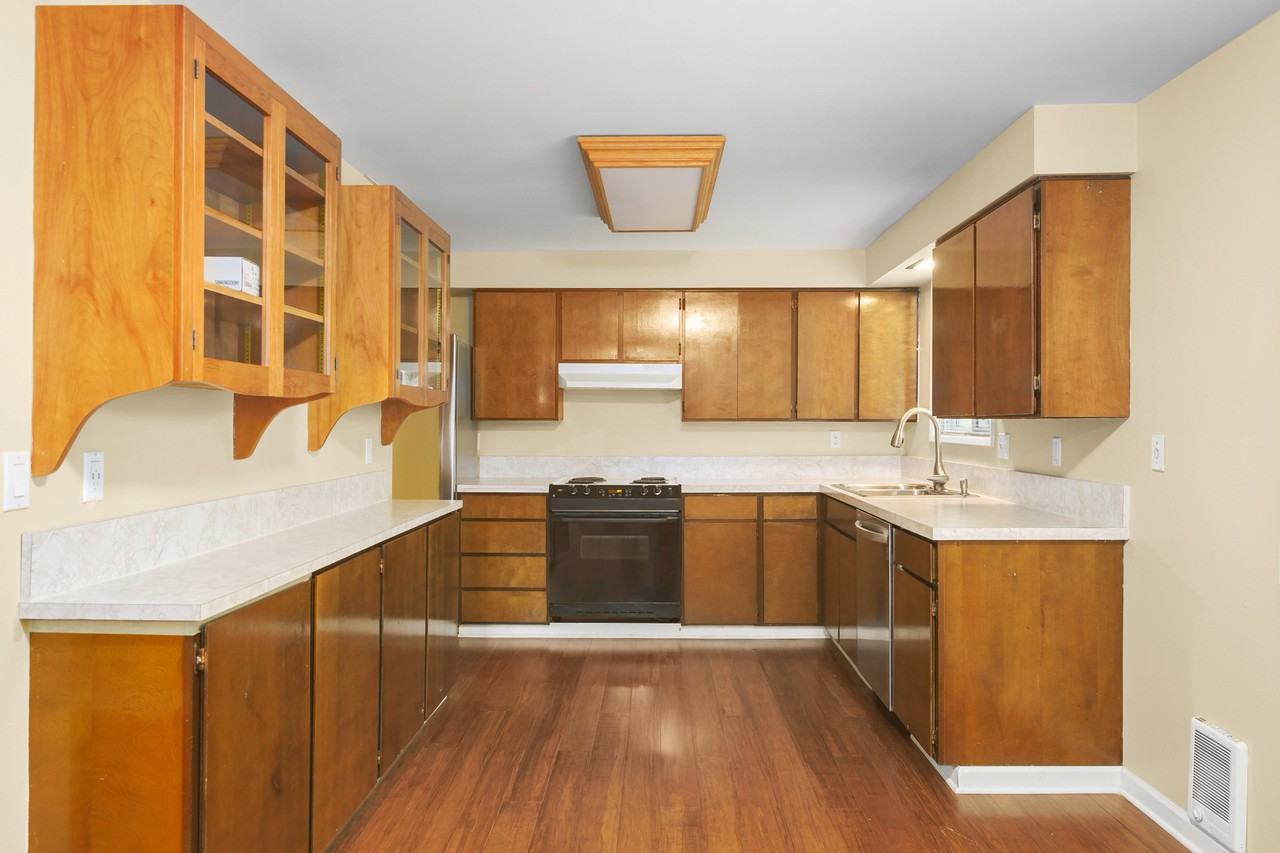 5710 Sw Multnomah Blvd - Photo 3 of 24